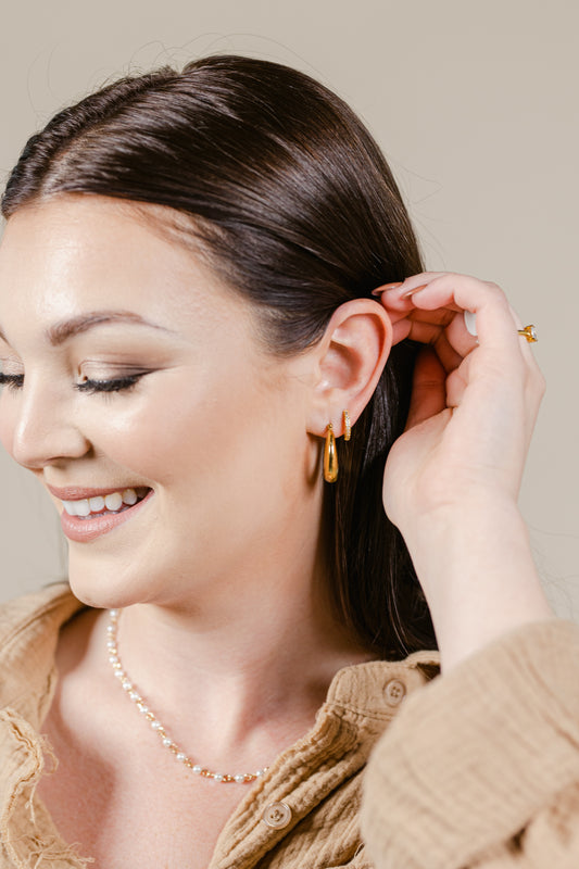 Amber | Classic hoop earrings