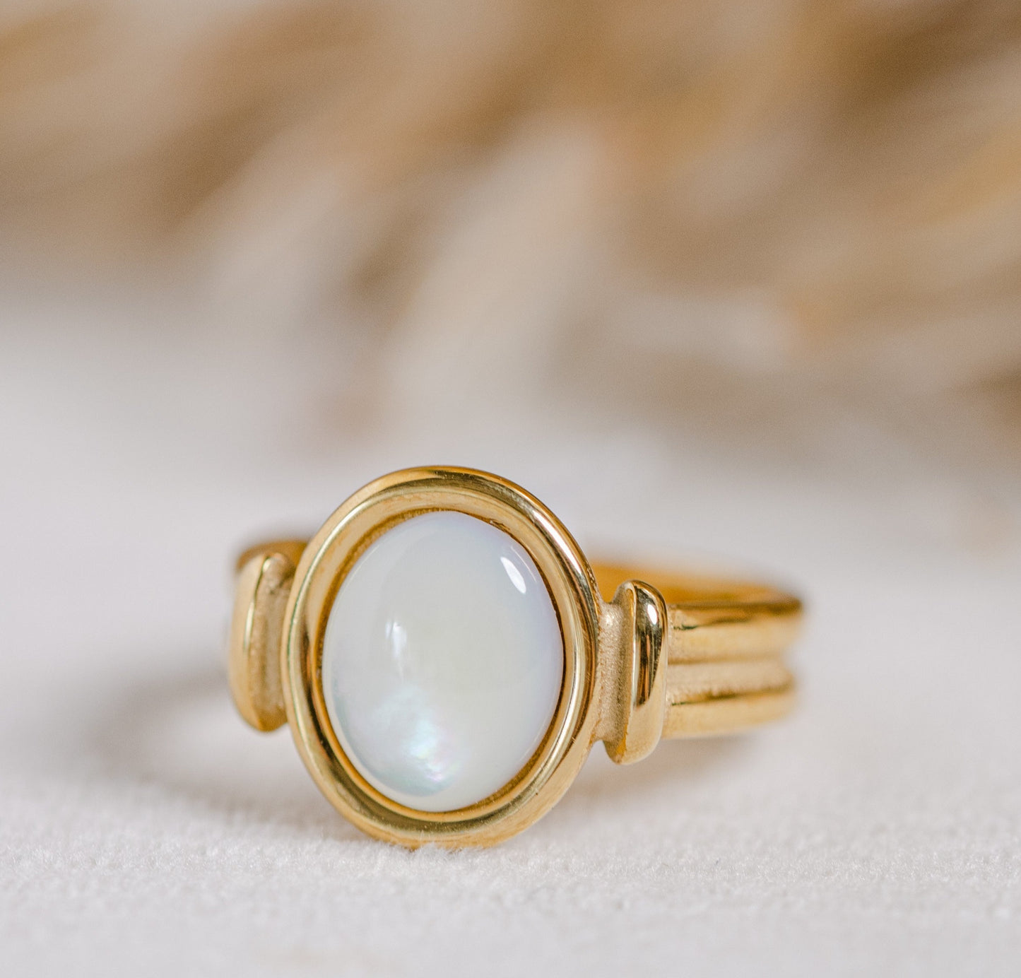 Vanessa | Opalescent ring