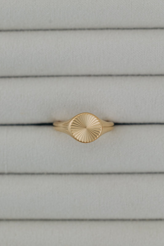 Nora | Sun burst ring