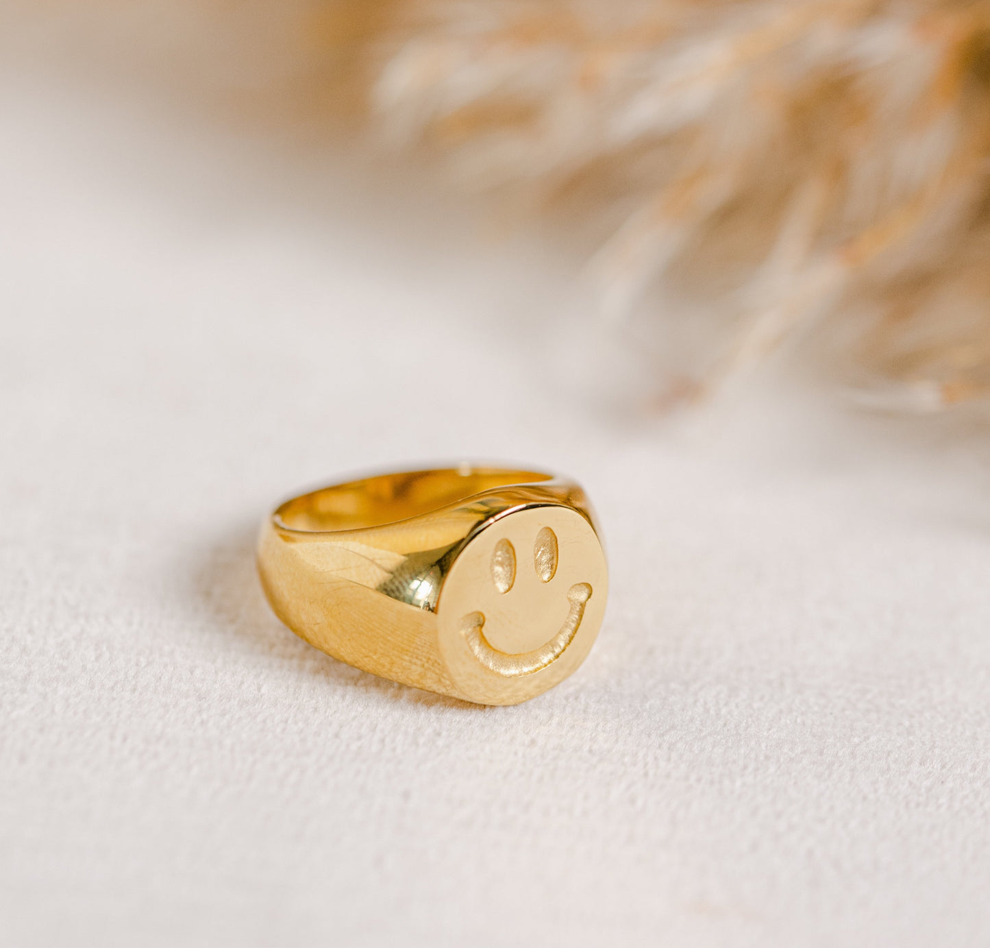 Maisy | Smiley face ring